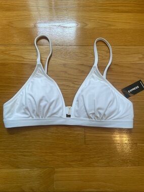 NWT New with Tags Express Women’s White Triangle Bikini Top Swimwear
